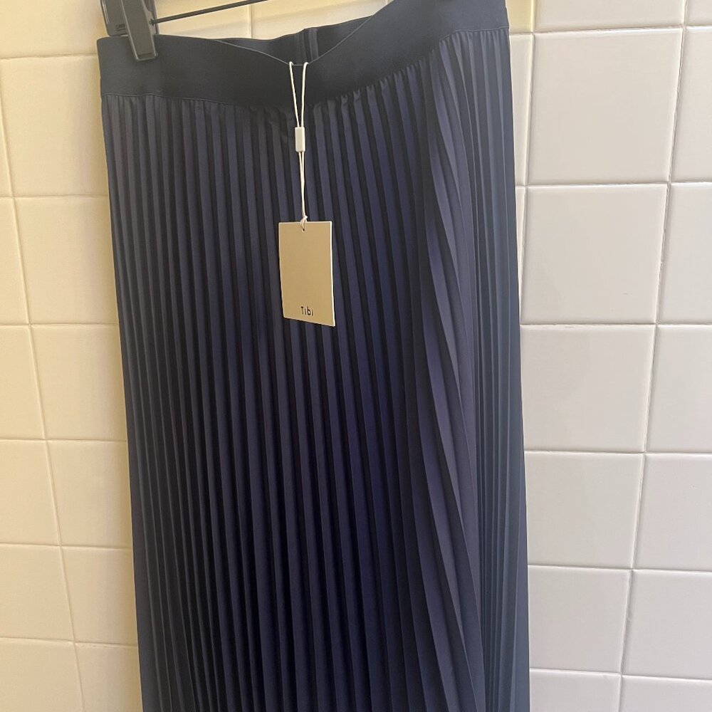 NWT TIBI  Nylon Pleating Sunray Pull On Skirt, Navy XS
